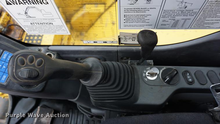 image for item DA1414 2013 Komatsu PC88MR-8 mini excavator