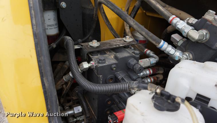 image for item DA1414 2013 Komatsu PC88MR-8 mini excavator