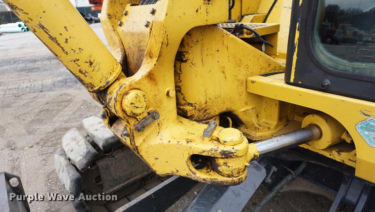 image for item DA1414 2013 Komatsu PC88MR-8 mini excavator
