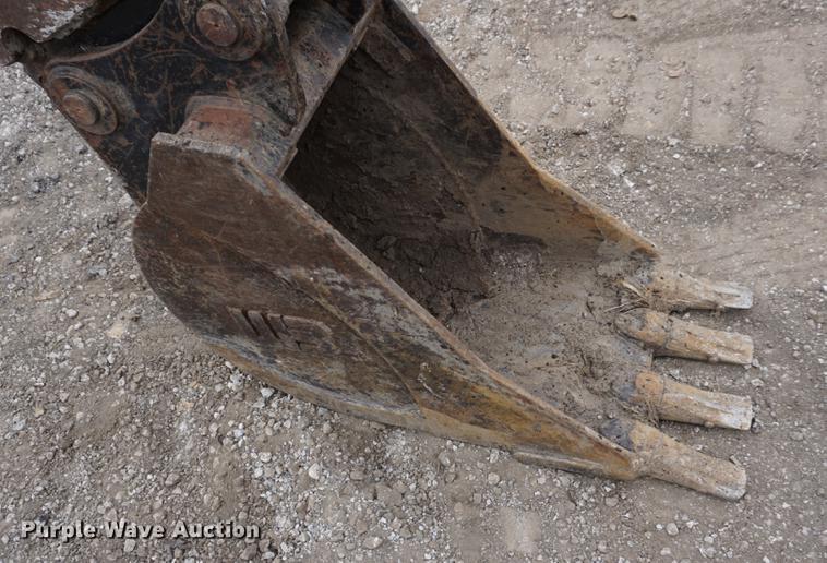 image for item DA1414 2013 Komatsu PC88MR-8 mini excavator