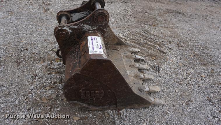 image for item DA1420 WB excavator bucket