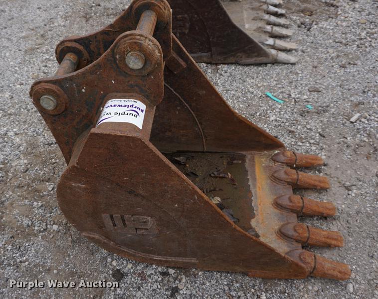 image for item DA1421 WB excavator bucket