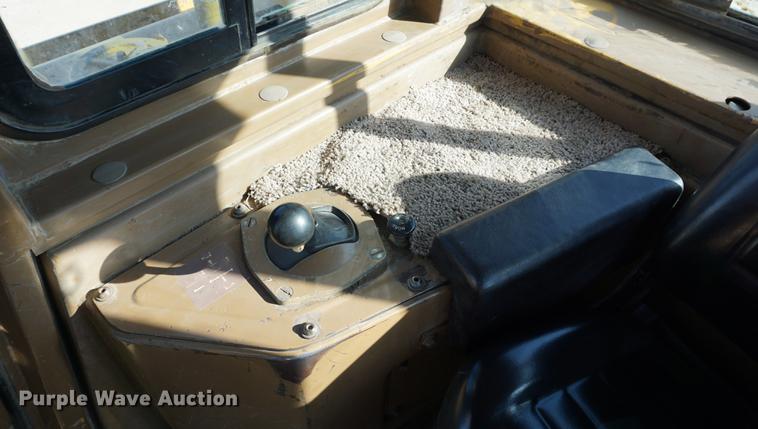 image for item DA1434 1988 Caterpillar D7H dozer