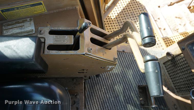 image for item DA1434 1988 Caterpillar D7H dozer