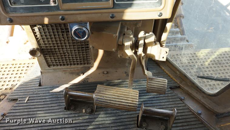 image for item DA1434 1988 Caterpillar D7H dozer