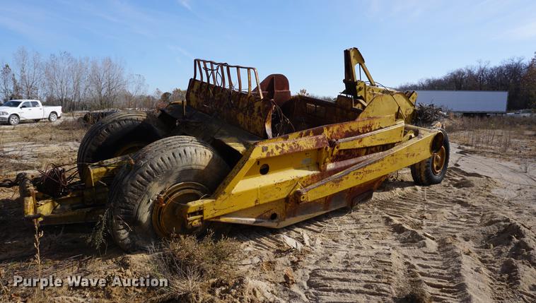 image for item DA1436 1957 Caterpillar 435 scraper