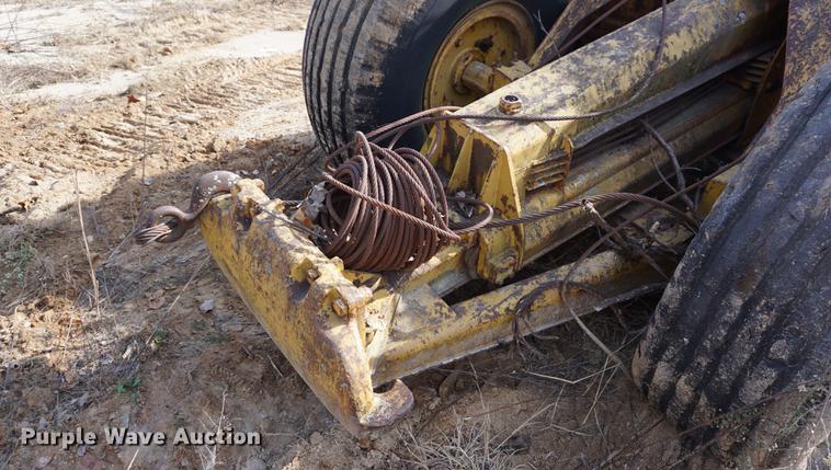 image for item DA1436 1957 Caterpillar 435 scraper