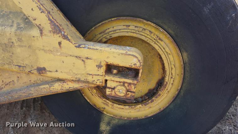 image for item DA1436 1957 Caterpillar 435 scraper