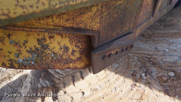 image for item DA1436 1957 Caterpillar 435 scraper