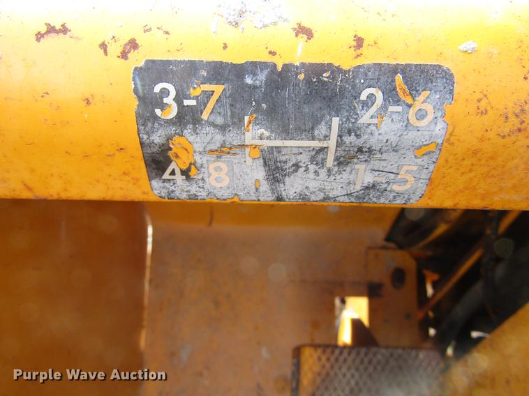 image for item DA3203 John Deere 480-BD forklift