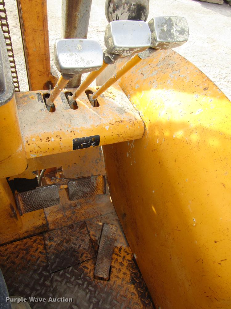 image for item DA3203 John Deere 480-BD forklift