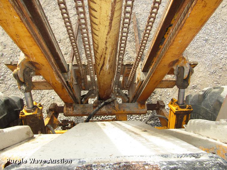 image for item DA3203 John Deere 480-BD forklift