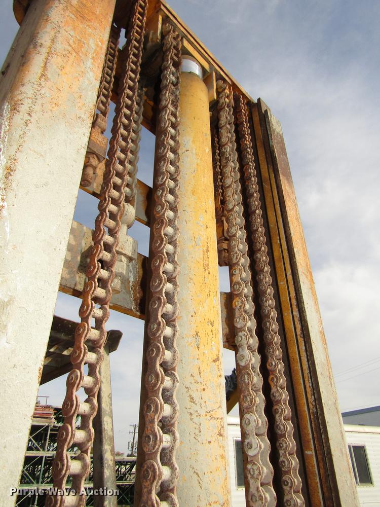 image for item DA3203 John Deere 480-BD forklift