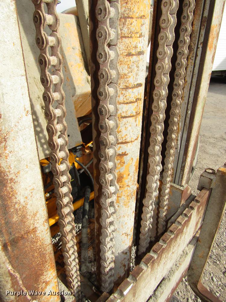 image for item DA3203 John Deere 480-BD forklift