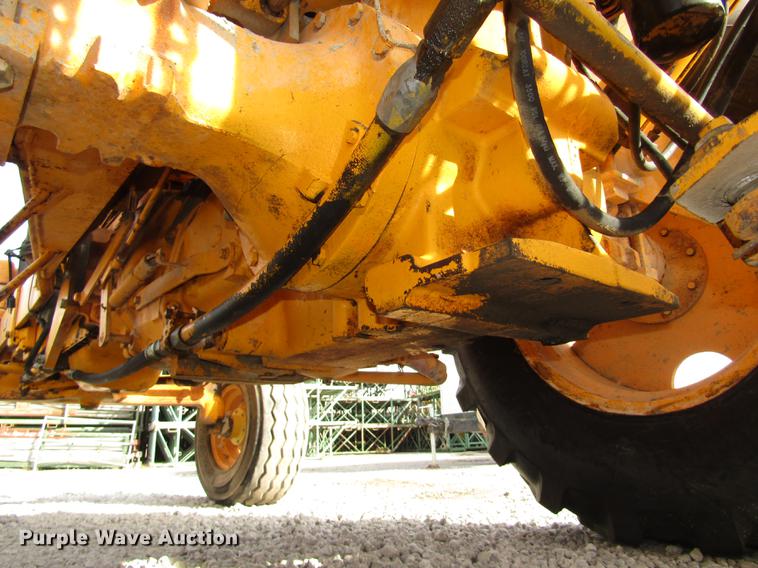 image for item DA3203 John Deere 480-BD forklift