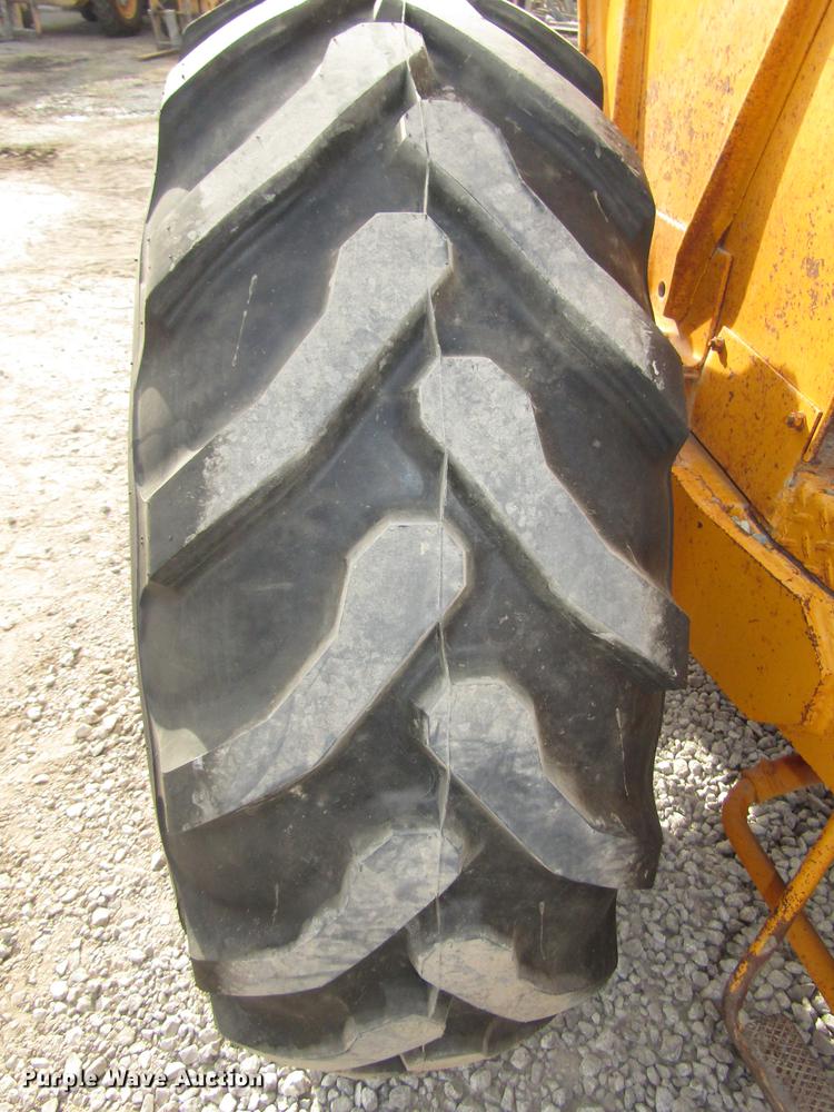 image for item DA3203 John Deere 480-BD forklift