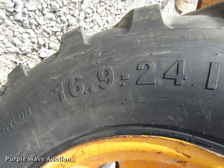 image for item DA3203 John Deere 480-BD forklift