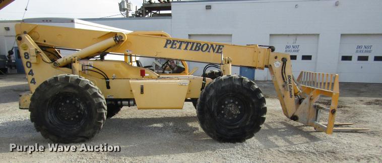 Pettibone 8044 telehandler in Lincoln, NE | Item DA3204 sold | Purple Wave