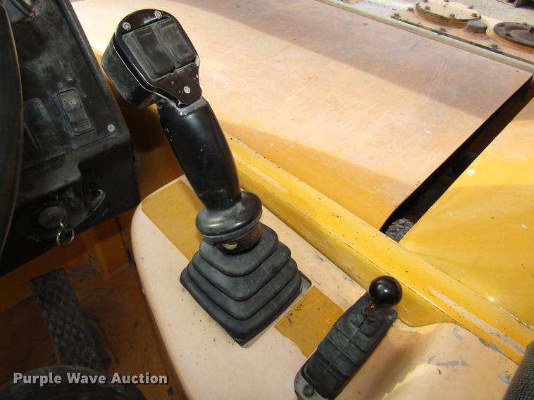 image for item DA3204 Pettibone 8044 telehandler