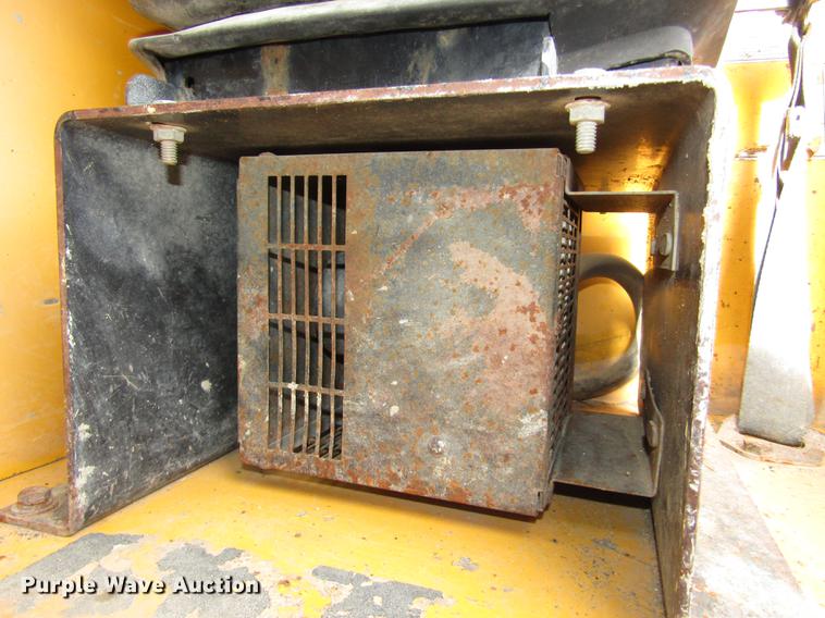 image for item DA3204 Pettibone 8044 telehandler