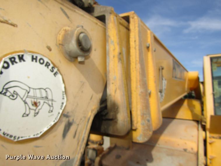 image for item DA3204 Pettibone 8044 telehandler