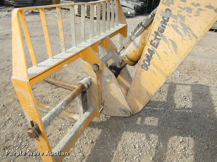 image for item DA3204 Pettibone 8044 telehandler