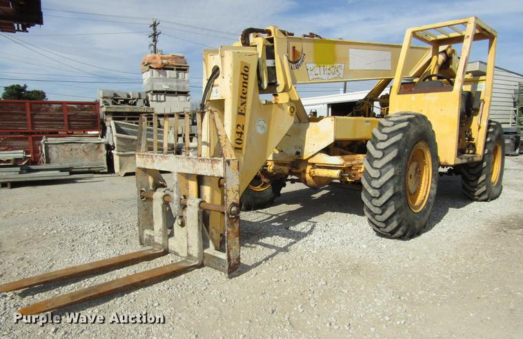 image for item DA3205 Pettibone 1042 telehandler