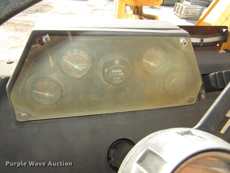 image for item DA3205 Pettibone 1042 telehandler