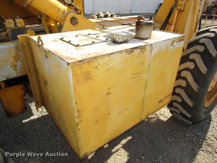 image for item DA3205 Pettibone 1042 telehandler