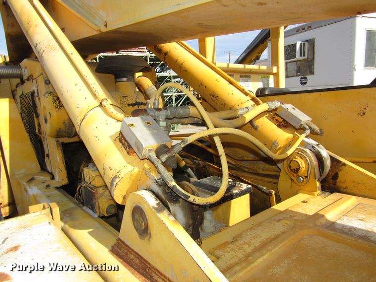 image for item DA3205 Pettibone 1042 telehandler