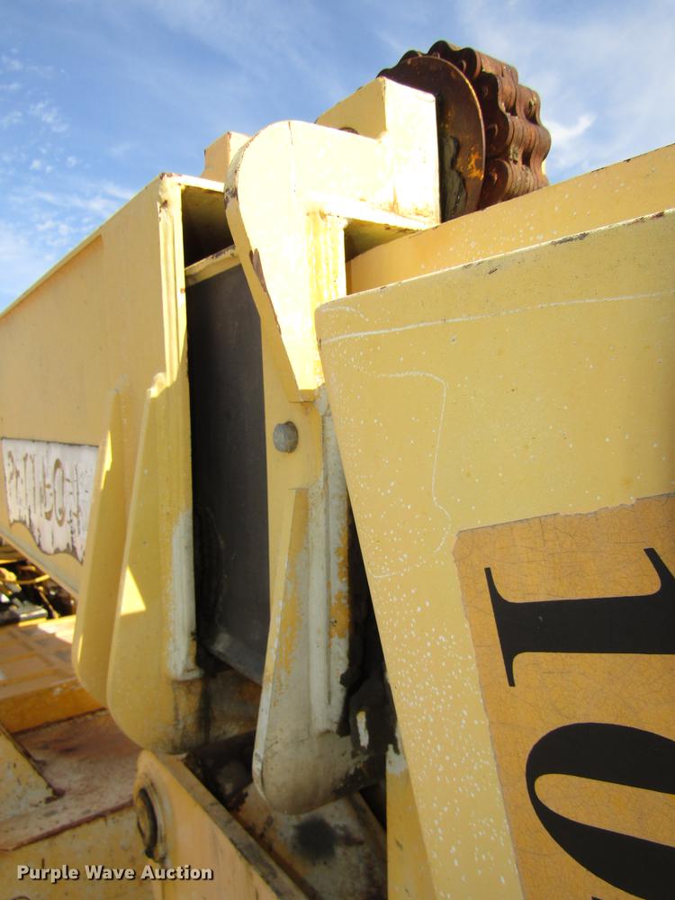 image for item DA3205 Pettibone 1042 telehandler