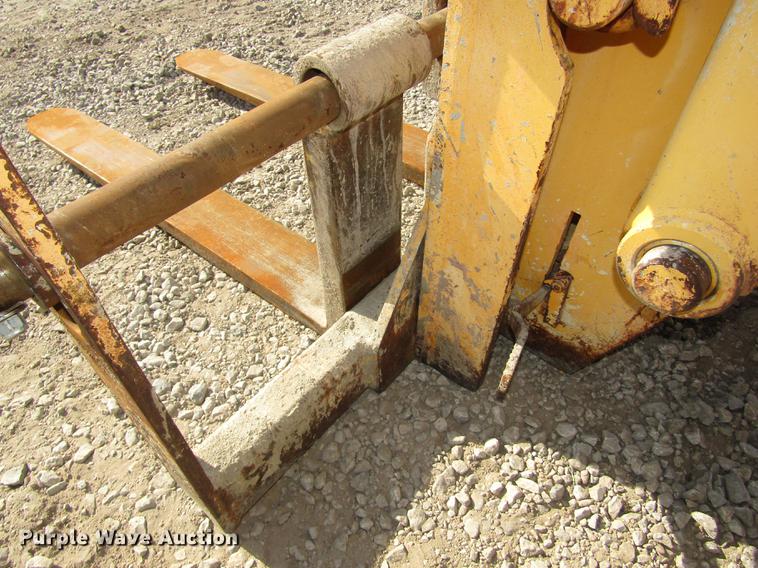 image for item DA3205 Pettibone 1042 telehandler