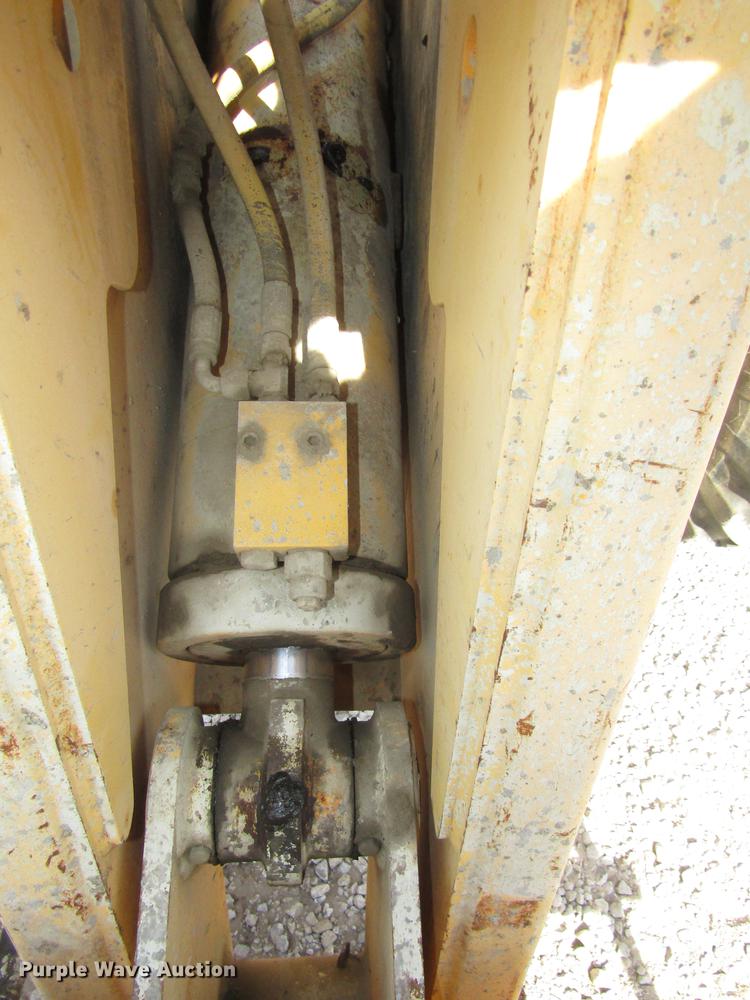 image for item DA3205 Pettibone 1042 telehandler