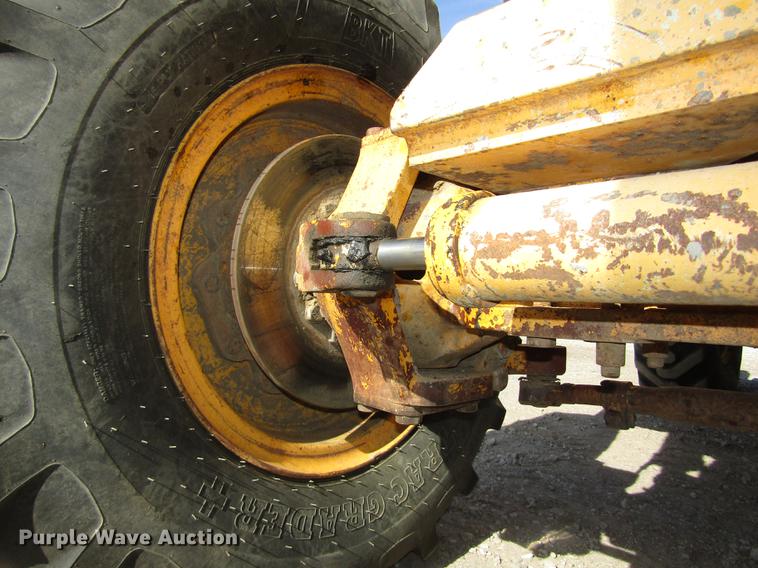 image for item DA3205 Pettibone 1042 telehandler