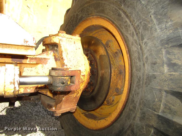 image for item DA3205 Pettibone 1042 telehandler