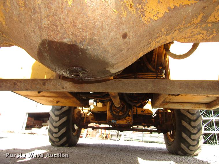 image for item DA3205 Pettibone 1042 telehandler