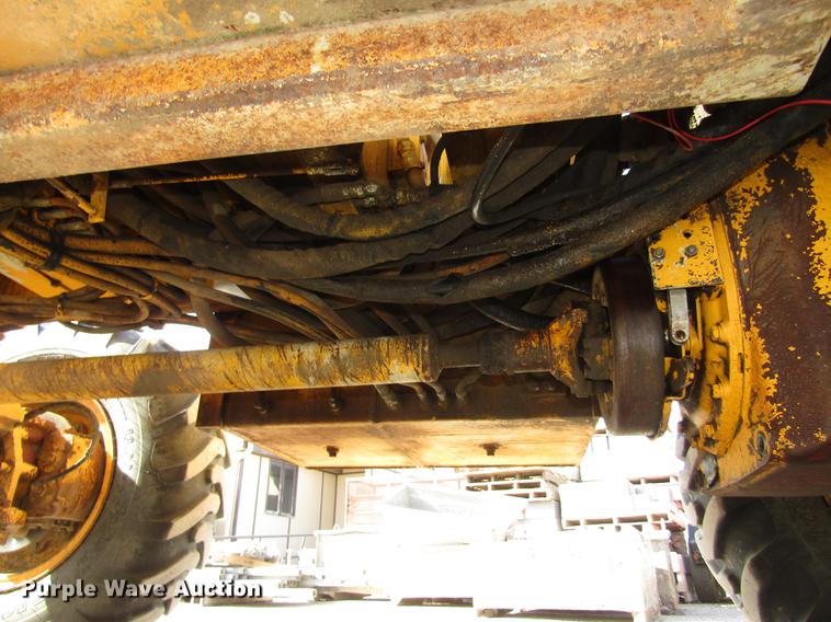 image for item DA3205 Pettibone 1042 telehandler