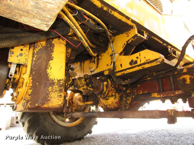 image for item DA3205 Pettibone 1042 telehandler