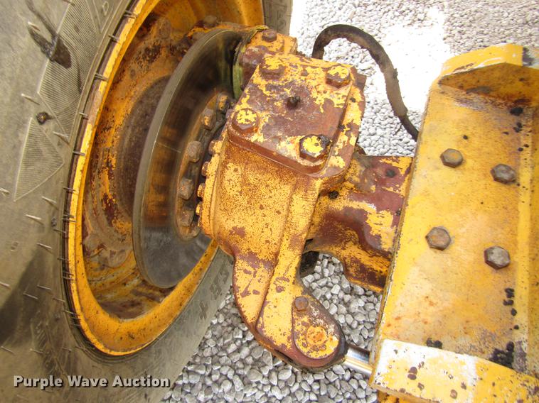 image for item DA3205 Pettibone 1042 telehandler