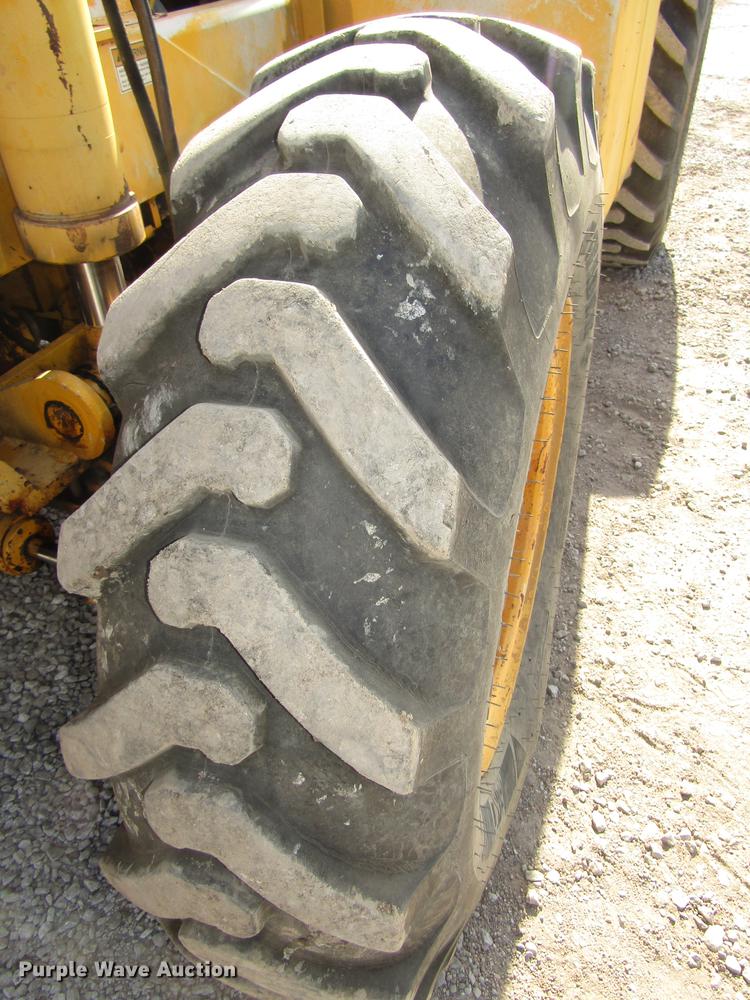 image for item DA3205 Pettibone 1042 telehandler