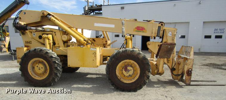 image for item DA3206 Pettibone 1042 telehandler