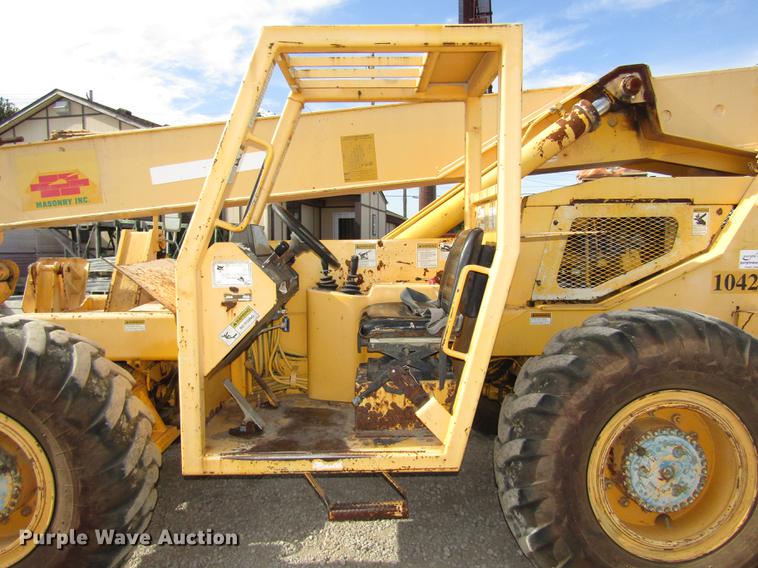 image for item DA3206 Pettibone 1042 telehandler