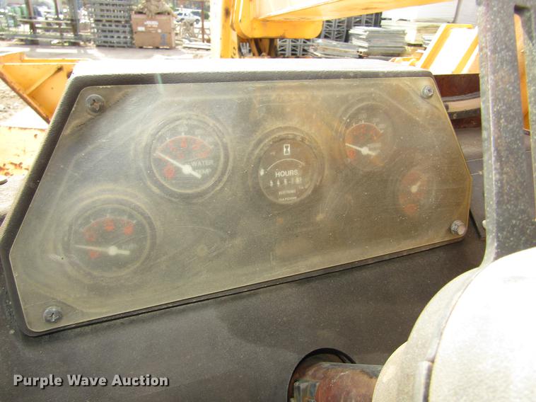 image for item DA3206 Pettibone 1042 telehandler