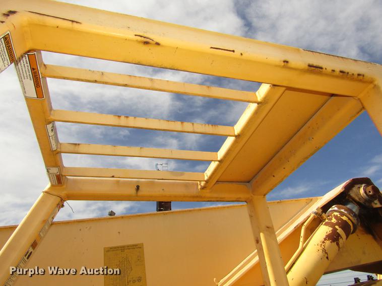 image for item DA3206 Pettibone 1042 telehandler