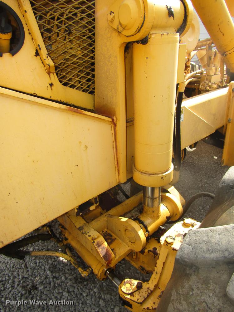 image for item DA3206 Pettibone 1042 telehandler