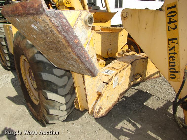 image for item DA3206 Pettibone 1042 telehandler