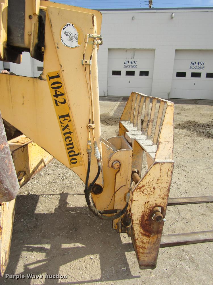 image for item DA3206 Pettibone 1042 telehandler