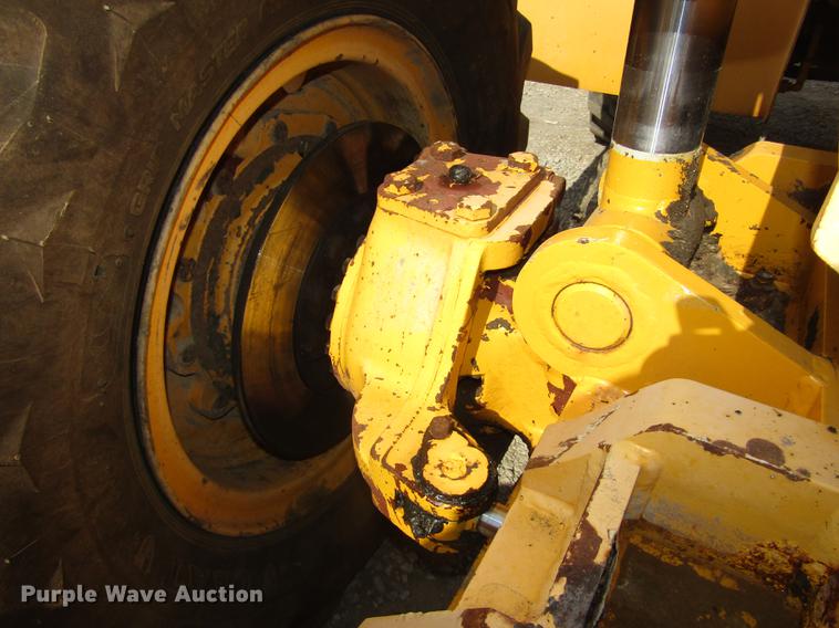 image for item DA3206 Pettibone 1042 telehandler