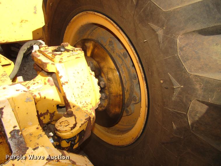 image for item DA3206 Pettibone 1042 telehandler