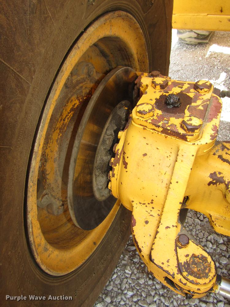 image for item DA3206 Pettibone 1042 telehandler